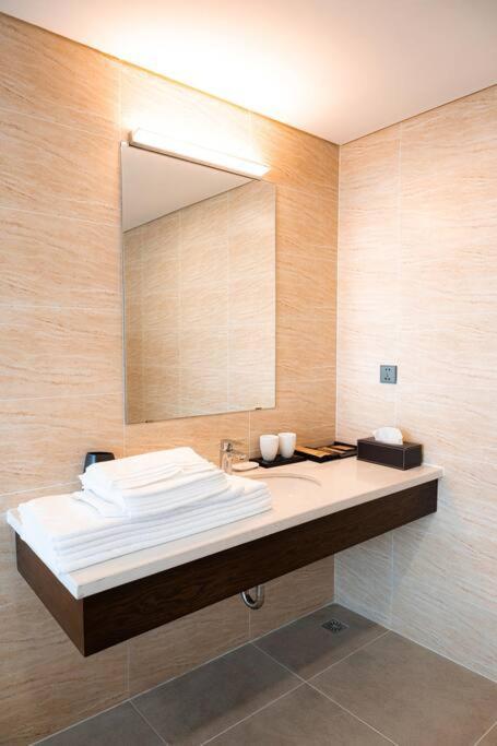 1Br - 1 Sofa Bed Luxurious 5-Stars Resort Phuc Yen Bagian luar foto