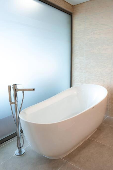 1Br - 1 Sofa Bed Luxurious 5-Stars Resort Phuc Yen Bagian luar foto