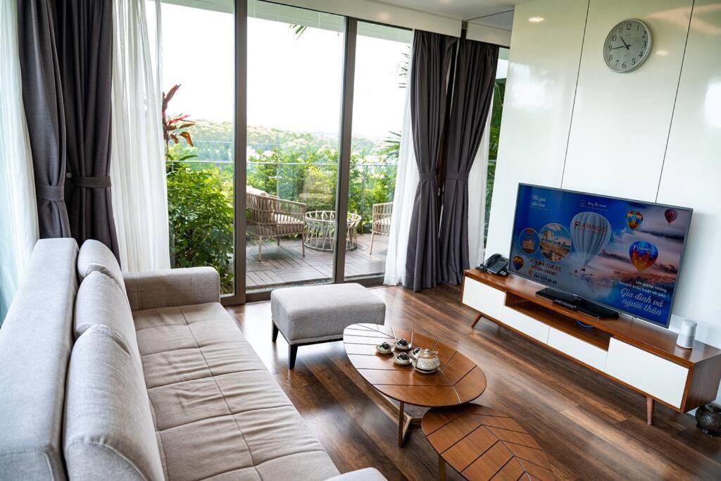1Br - 1 Sofa Bed Luxurious 5-Stars Resort Phuc Yen Bagian luar foto